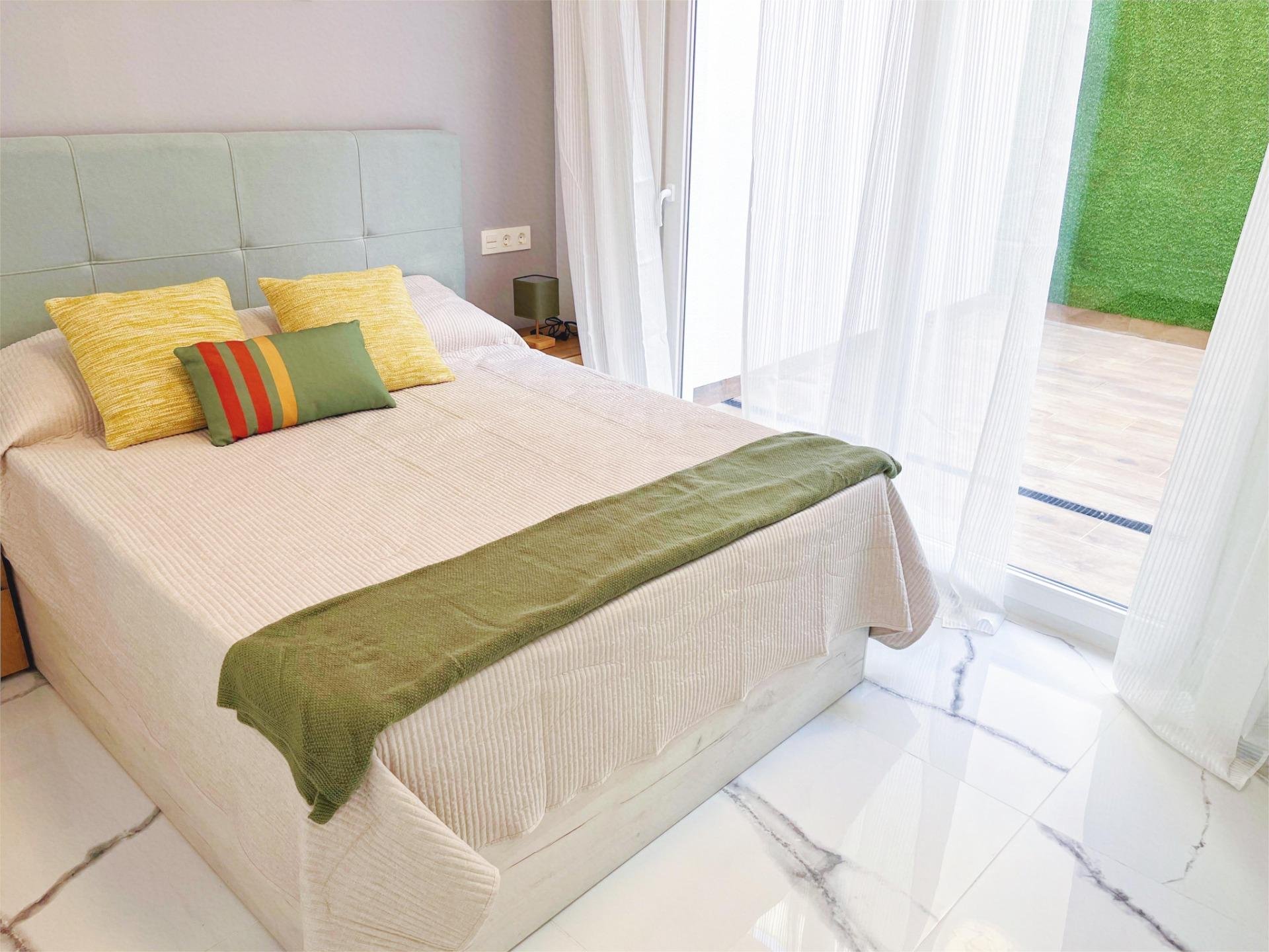 Lägenhet i Torrevieja, Alicante, Spanien 2 sovrum, 90 kvm. Nr. 125399