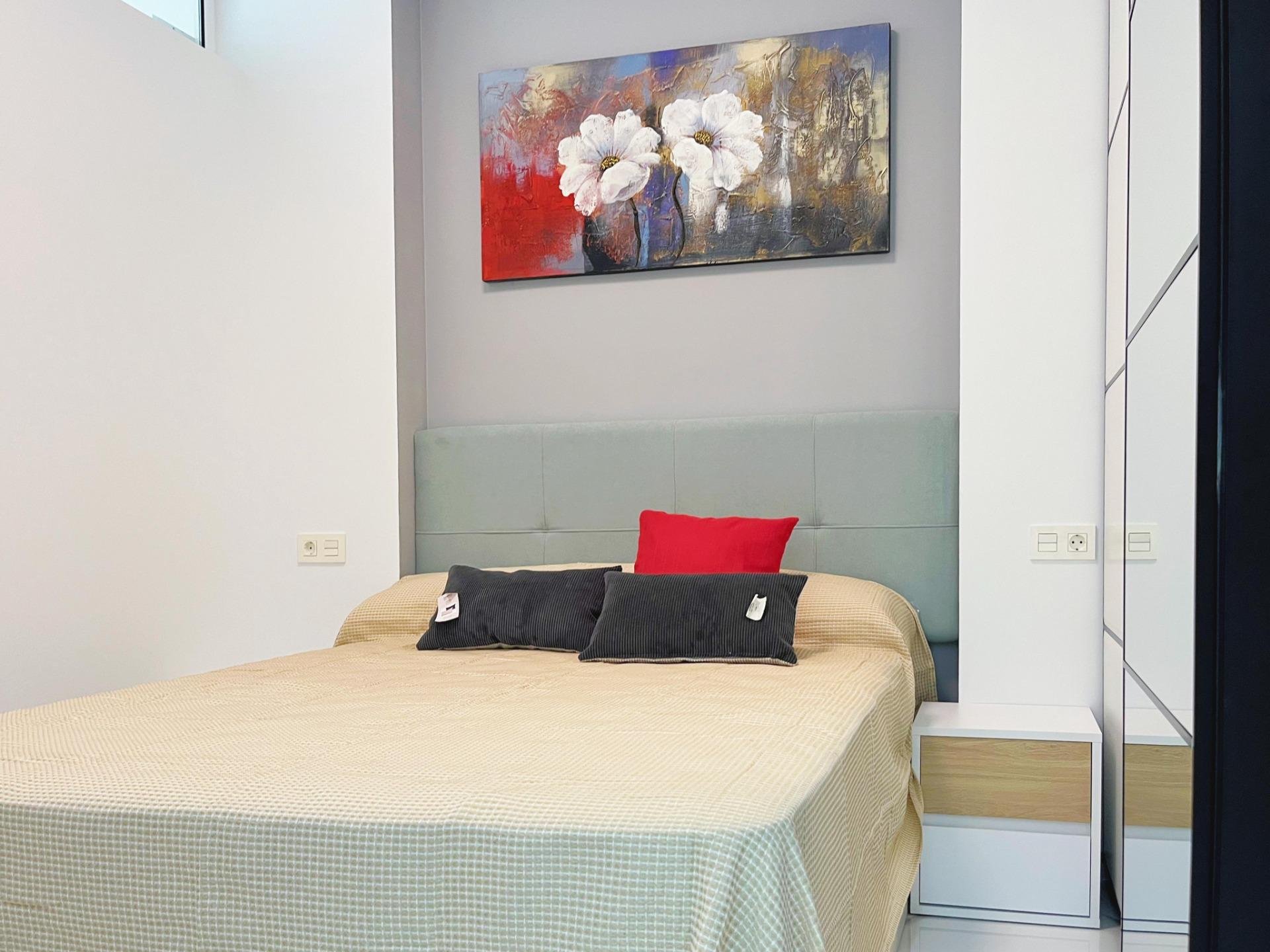 Lägenhet i Torrevieja, Alicante, Spanien 2 sovrum, 90 kvm. Nr. 125399