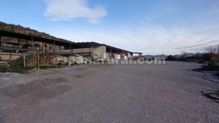 Liikekiinteistö Cantoria, Almeria, Espanja 2 makuuhuonetta, 300 m2 No. 129120