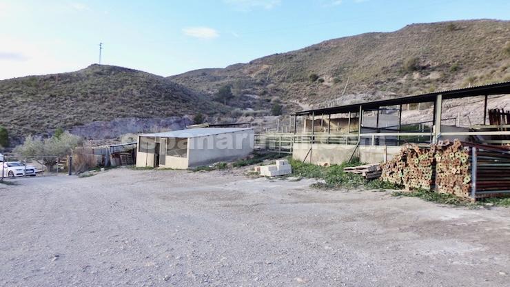 Liikekiinteistö Cantoria, Almeria, Espanja 2 makuuhuonetta, 300 m2 No. 129120
