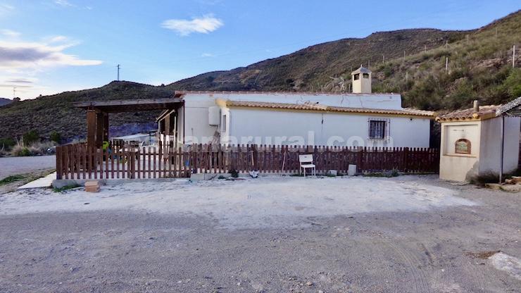 Liikekiinteistö Cantoria, Almeria, Espanja 2 makuuhuonetta, 300 m2 No. 129120