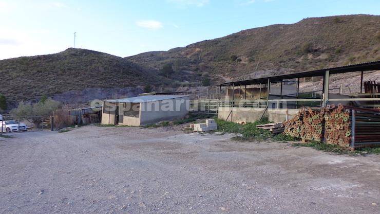Liikekiinteistö Cantoria, Almeria, Espanja 2 makuuhuonetta, 300 m2 No. 129120