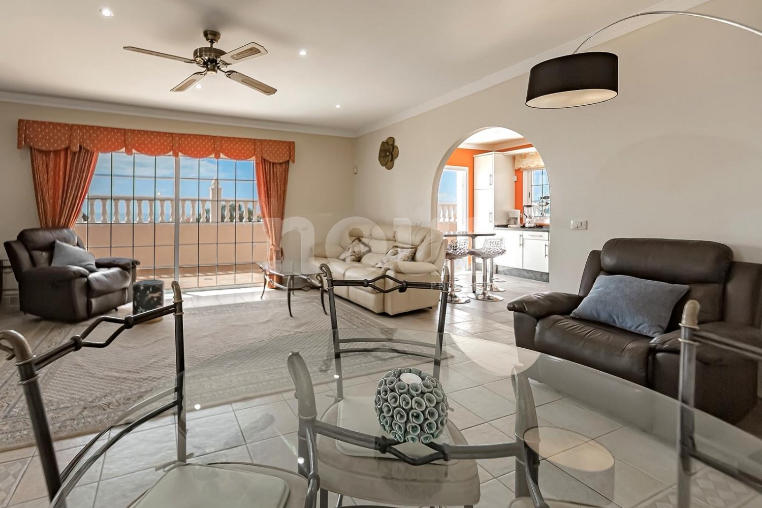 Villa i Callao Salvaje, Tenerife, Spanien 3 sovrum, 250 kvm. Nr. 130737
