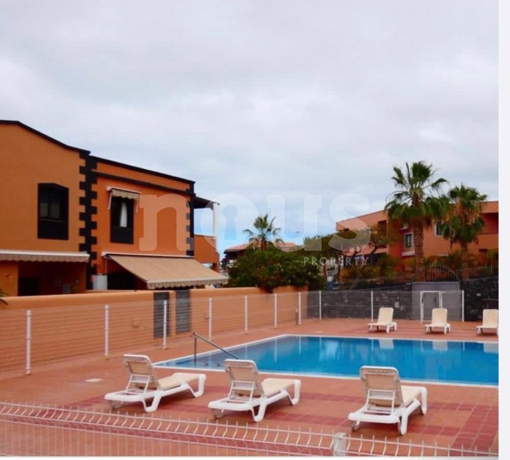 Townhouse à Adeje, Tenerife, Espagne 2 chambres, 150 m2 No. 130738