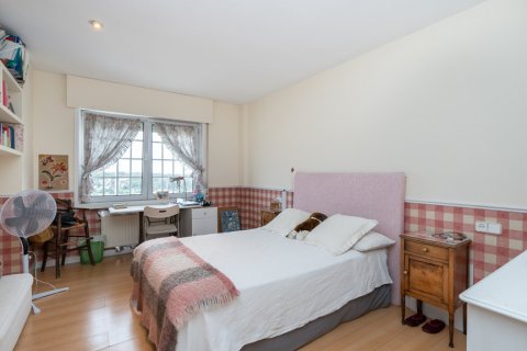 House in Madrid, Spain 6 bedrooms, 557 sq.m. No. 122387