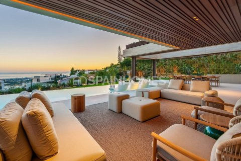 Villa in Benahavis, Malaga, Spanien 6 Schlafzimmer, 880 m2 Nr. 121113