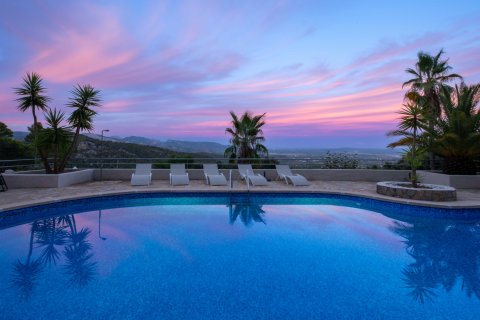 Finca in Esporles, Mallorca, Spain 4 bedrooms, 349 sq.m. No. 131046