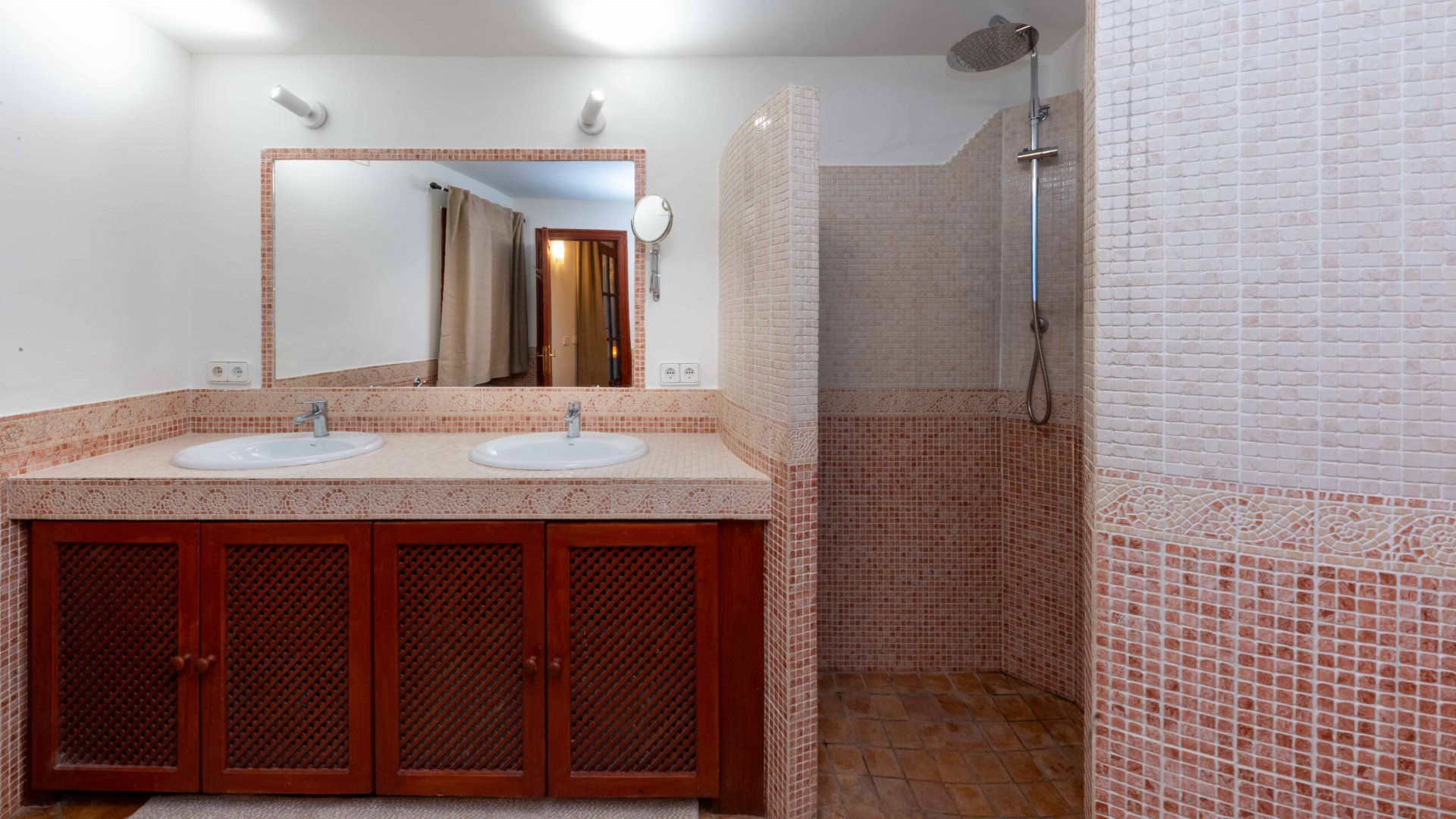 Финка в Эспорлес, Майорка, Испания 4 спальни, 349м2 №131046