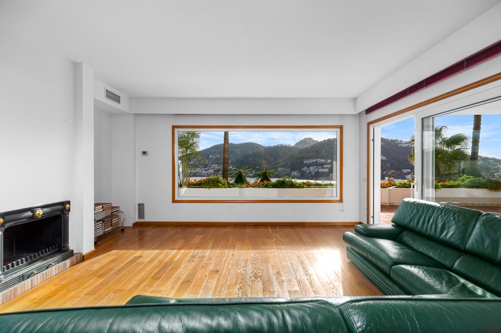 Apartamento en Port D'andratx, Mallorca, España 3 dormitorios, 198 m2 No. 120449