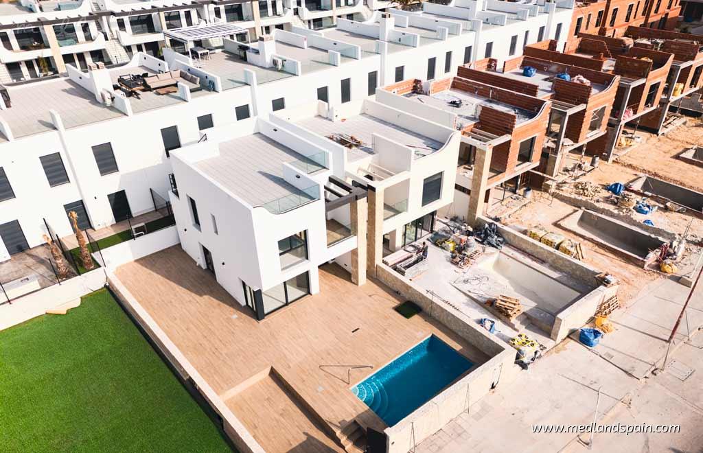 Villa en Punta Prima, Alicante, España 4 dormitorios, 121 m2 No. 121927