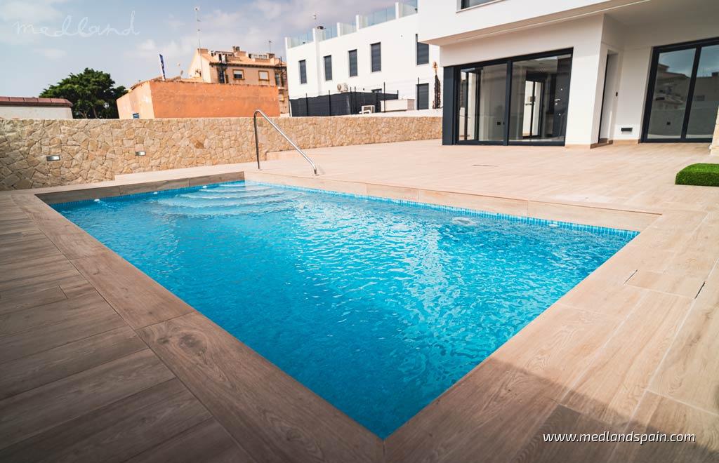 Villa en Punta Prima, Alicante, España 4 dormitorios, 121 m2 No. 121927