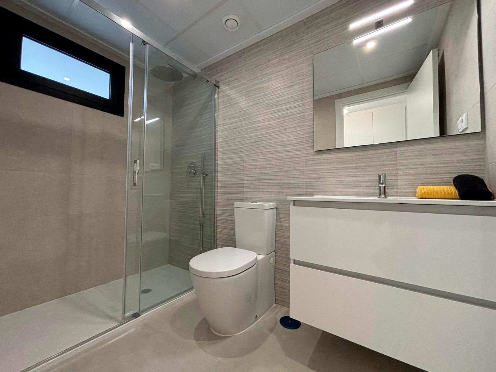 Apartment in San Miguel de Salinas, Alicante, Spain 3 bedrooms, 98 sq.m. No. 131333