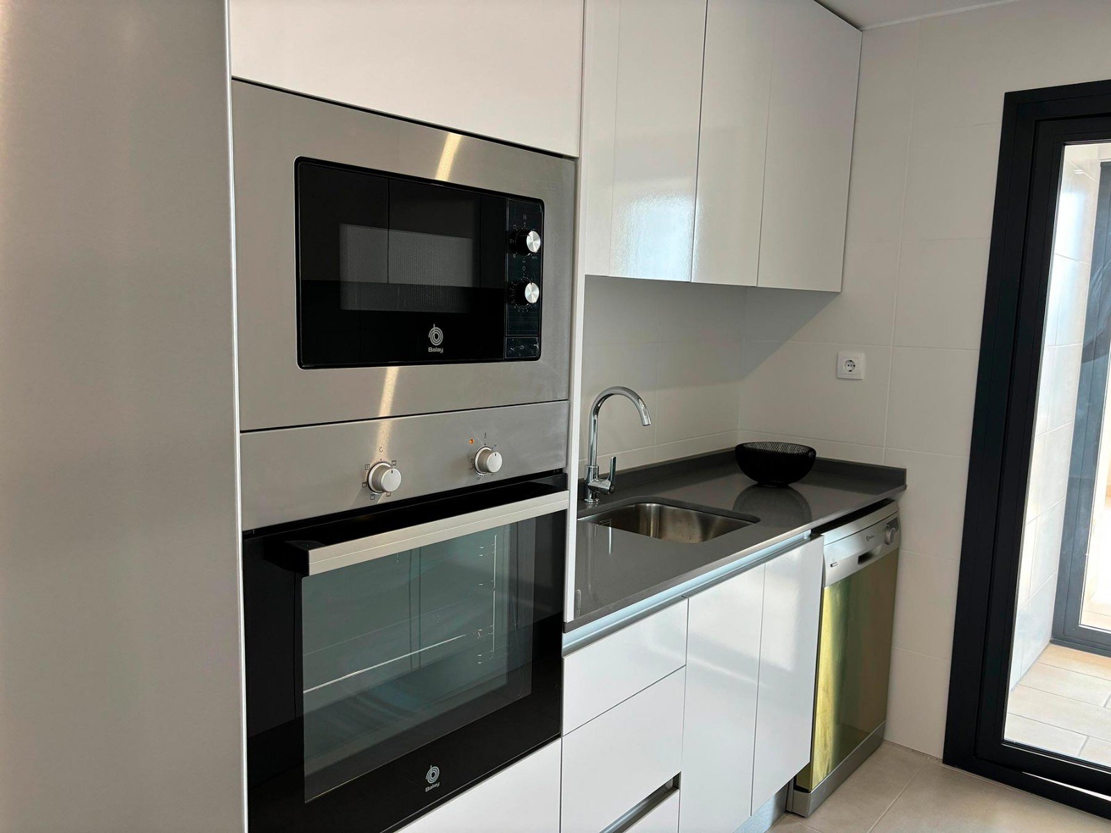 Apartment in San Miguel de Salinas, Alicante, Spain 3 bedrooms, 98 sq.m. No. 131333