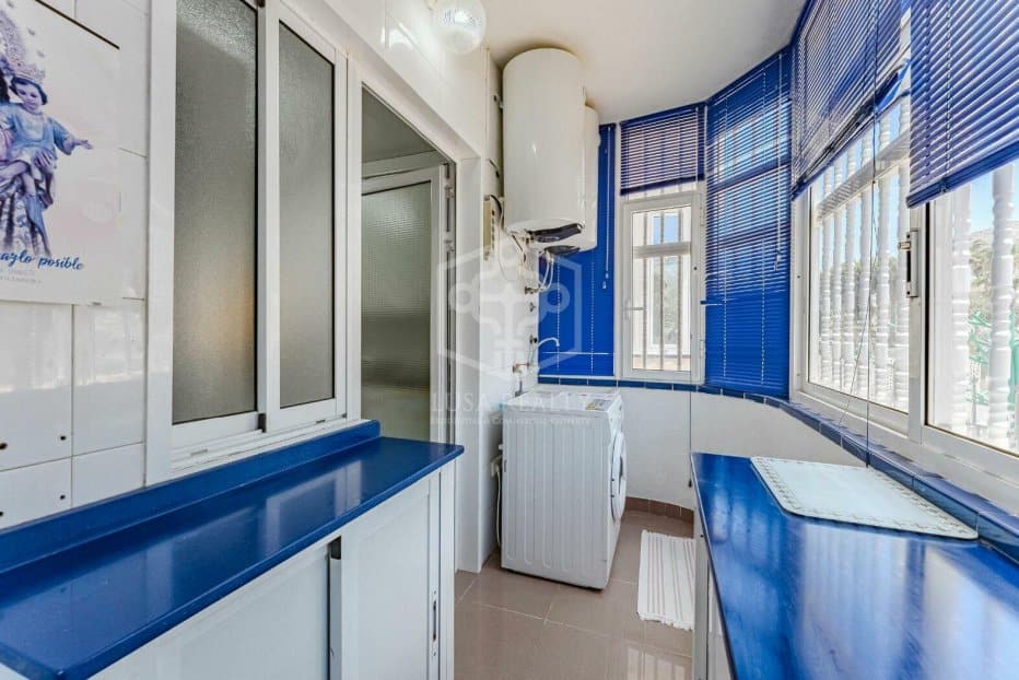 Квартира в Лос-Кристианос, Тенерифе, Испания 4 спальни, 216м2 №128035