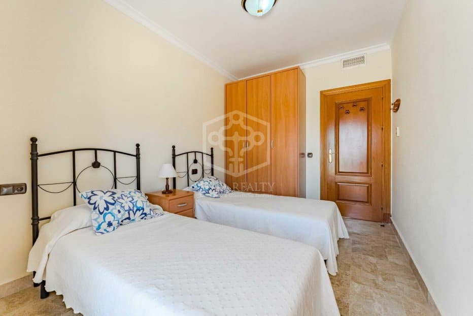Квартира в Лос-Кристианос, Тенерифе, Испания 4 спальни, 216м2 №128035