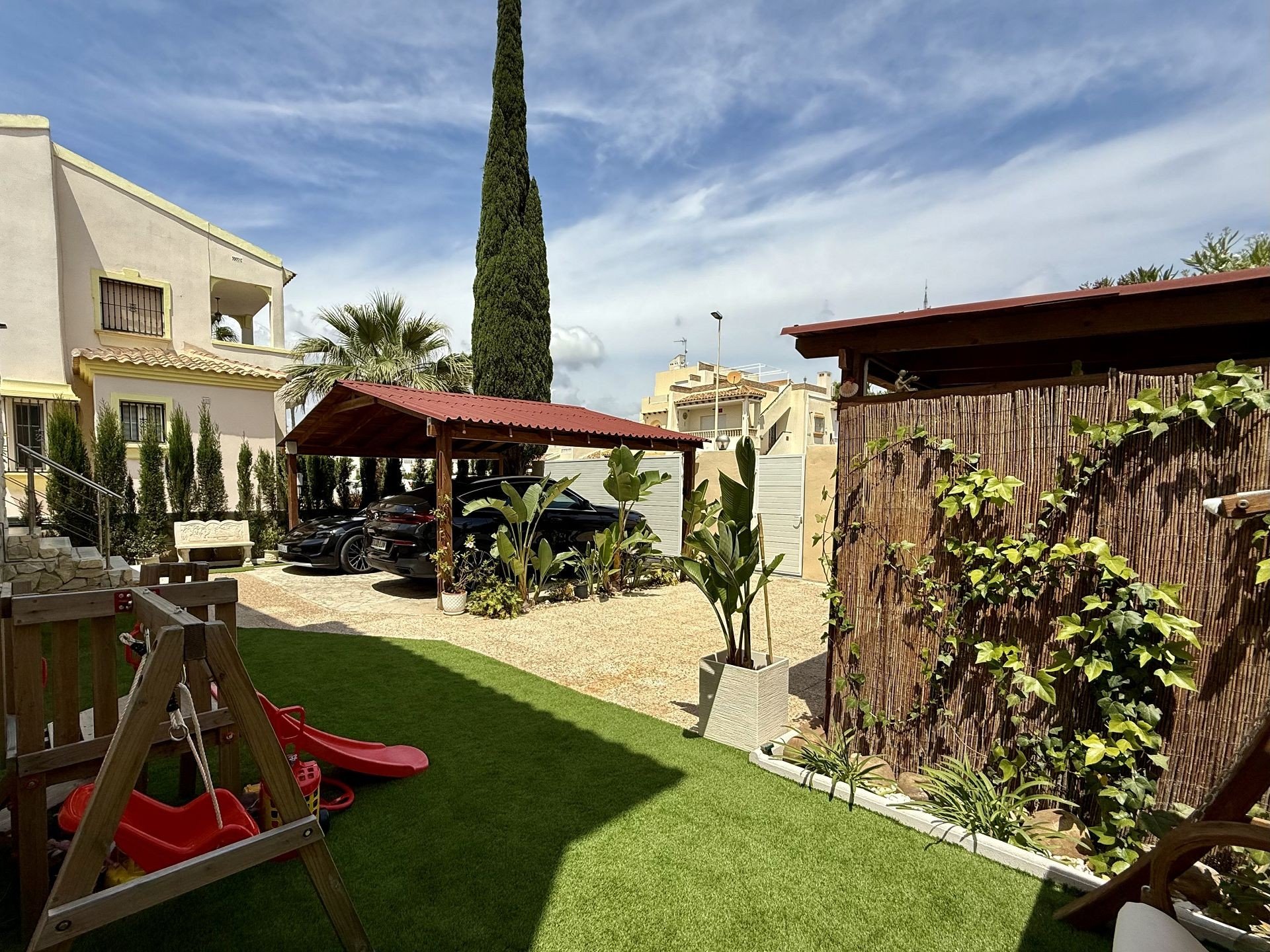 Villa i Alicante, Spanien 4 sovrum, 137 kvm. Nr. 125241