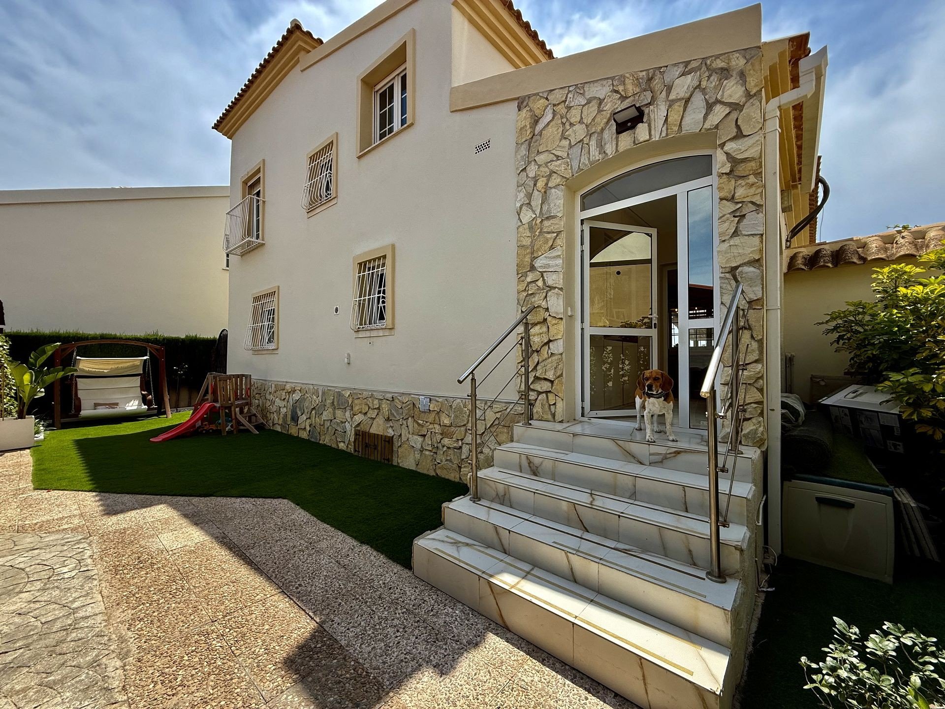 Villa i Alicante, Spanien 4 sovrum, 137 kvm. Nr. 125241