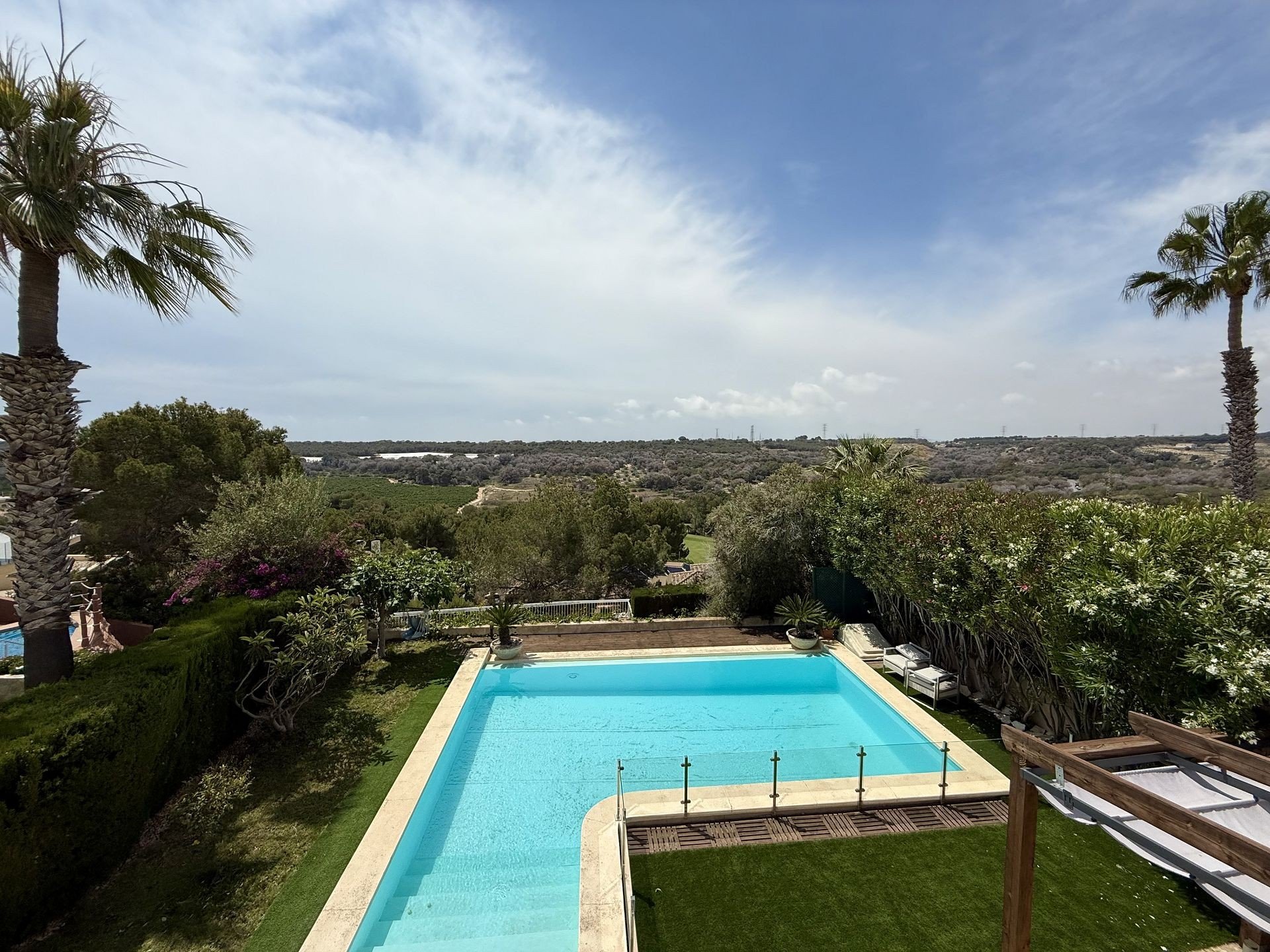 Villa i Alicante, Spanien 4 sovrum, 137 kvm. Nr. 125241