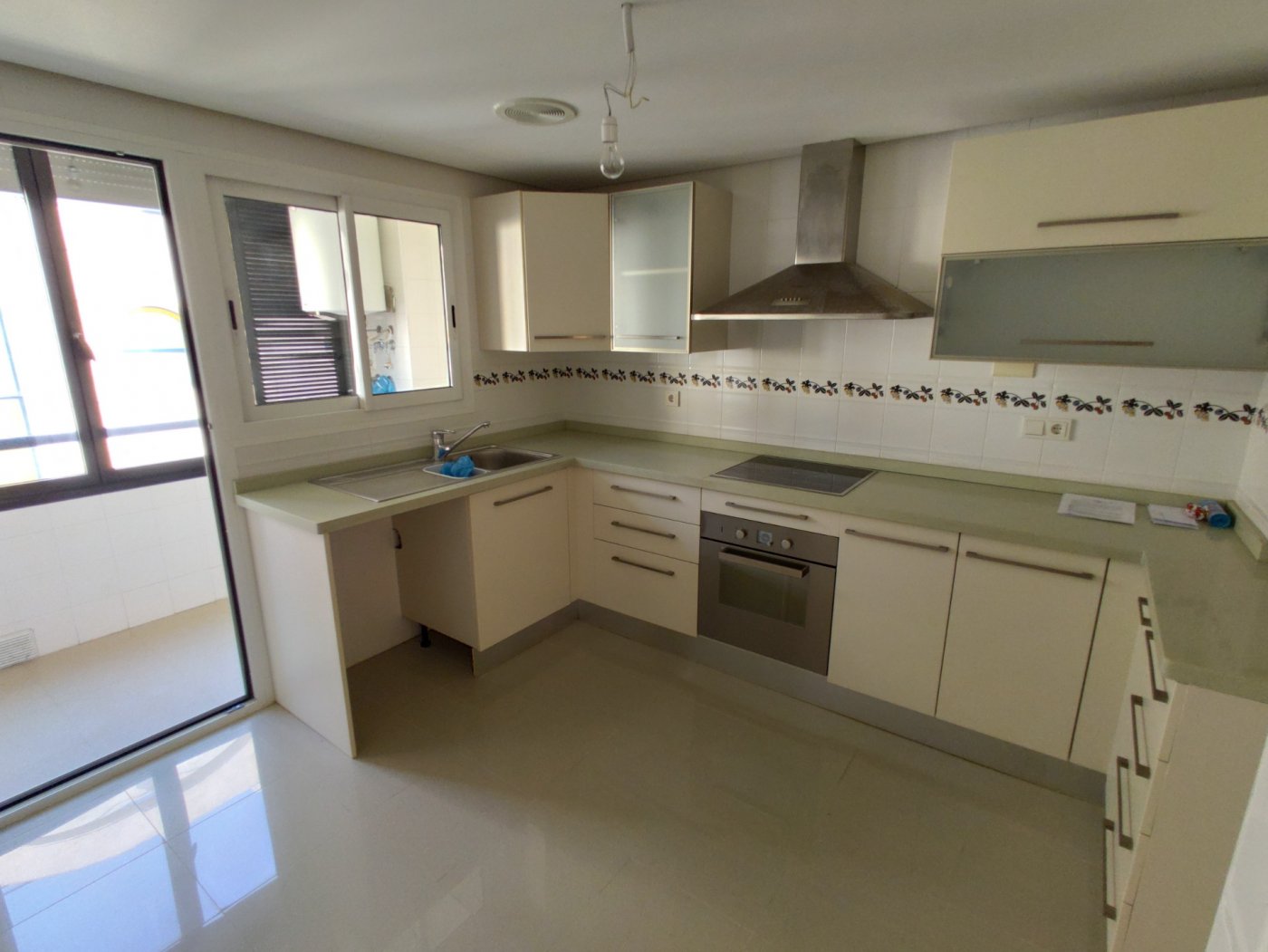 Apartament w Torrevieja, Alicante, Hiszpania 3 sypialnie, 140 mkw. nr 125411