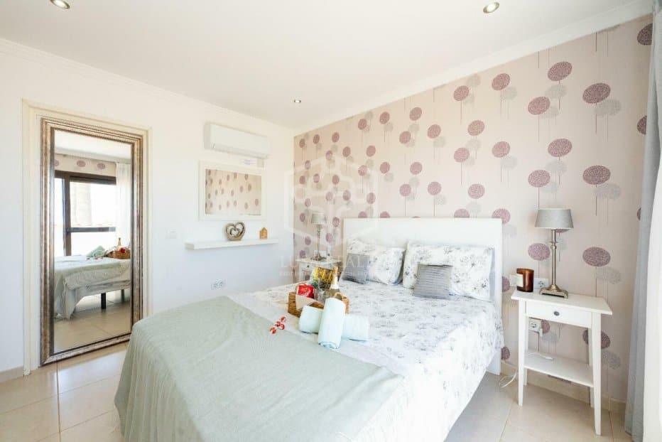 Villa en San Miguel de Abona, Tenerife, España 4 dormitorios, 234 m2 No. 130899