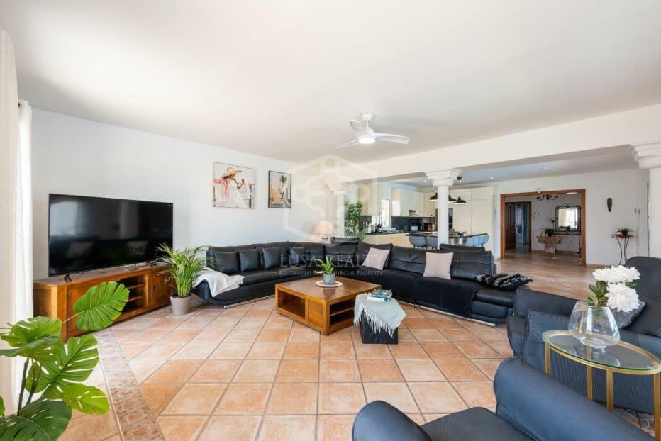 Villa in San Miguel de Abona, Tenerife, Spain 8 bedrooms, 530 sq.m. No. 130897
