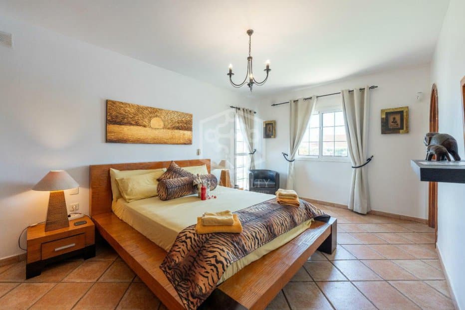 Villa in San Miguel de Abona, Tenerife, Spain 8 bedrooms, 530 sq.m. No. 130897