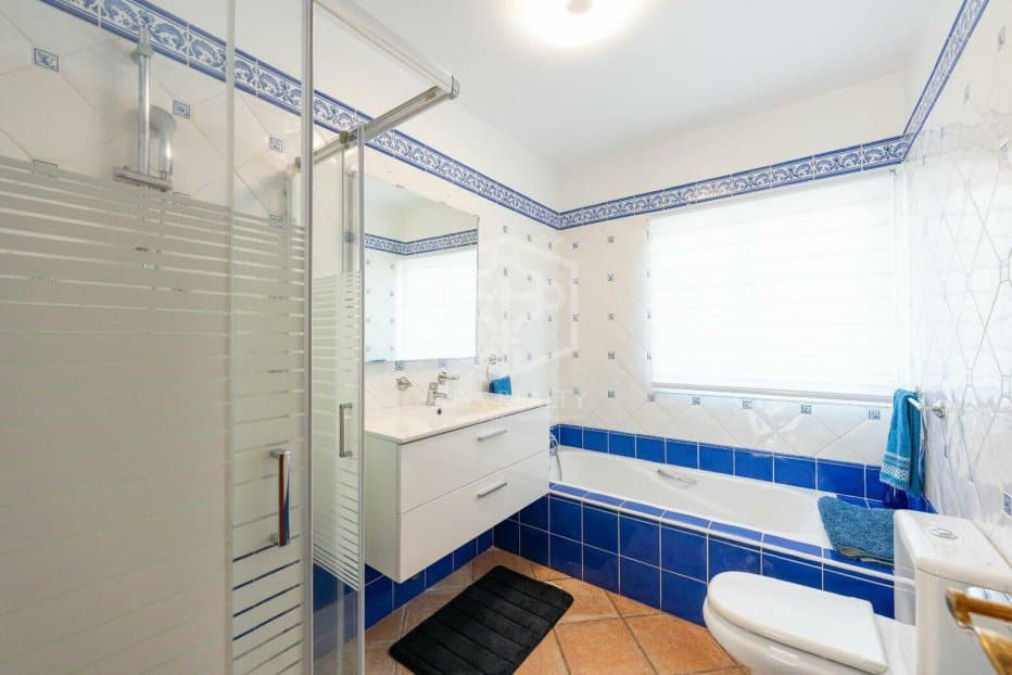 Villa in San Miguel de Abona, Tenerife, Spain 8 bedrooms, 530 sq.m. No. 130897