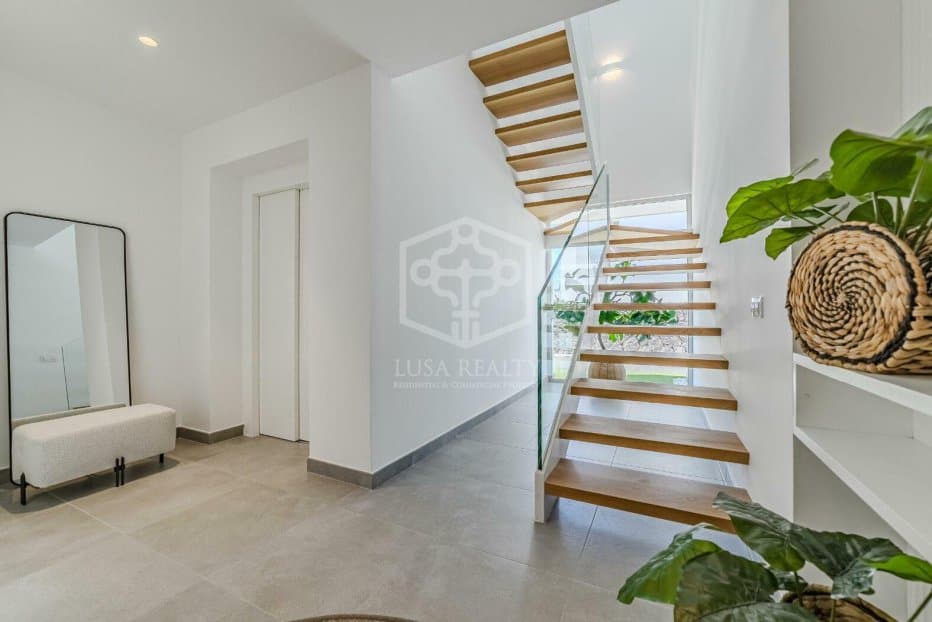 Villa in Adeje, Tenerife, Spain 3 bedrooms, 197 sq.m. No. 130896