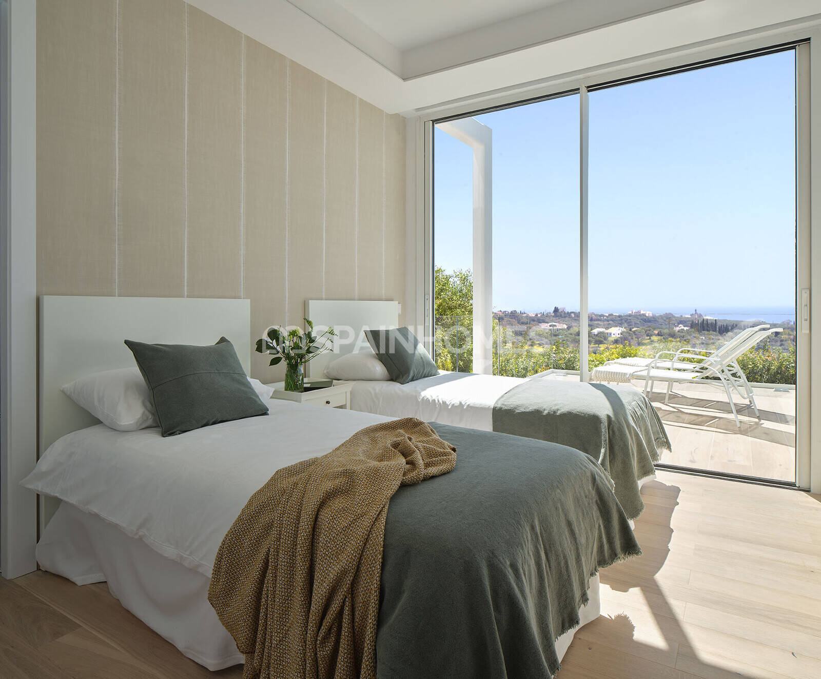 Villa a Marbella, Malaga, Spagna 4 camere da letto, 250 mq. N° 121323