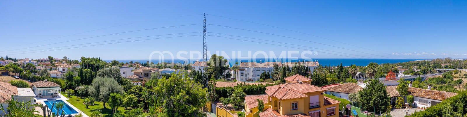 Villa a Marbella, Malaga, Spagna 4 camere da letto, 250 mq. N° 121323