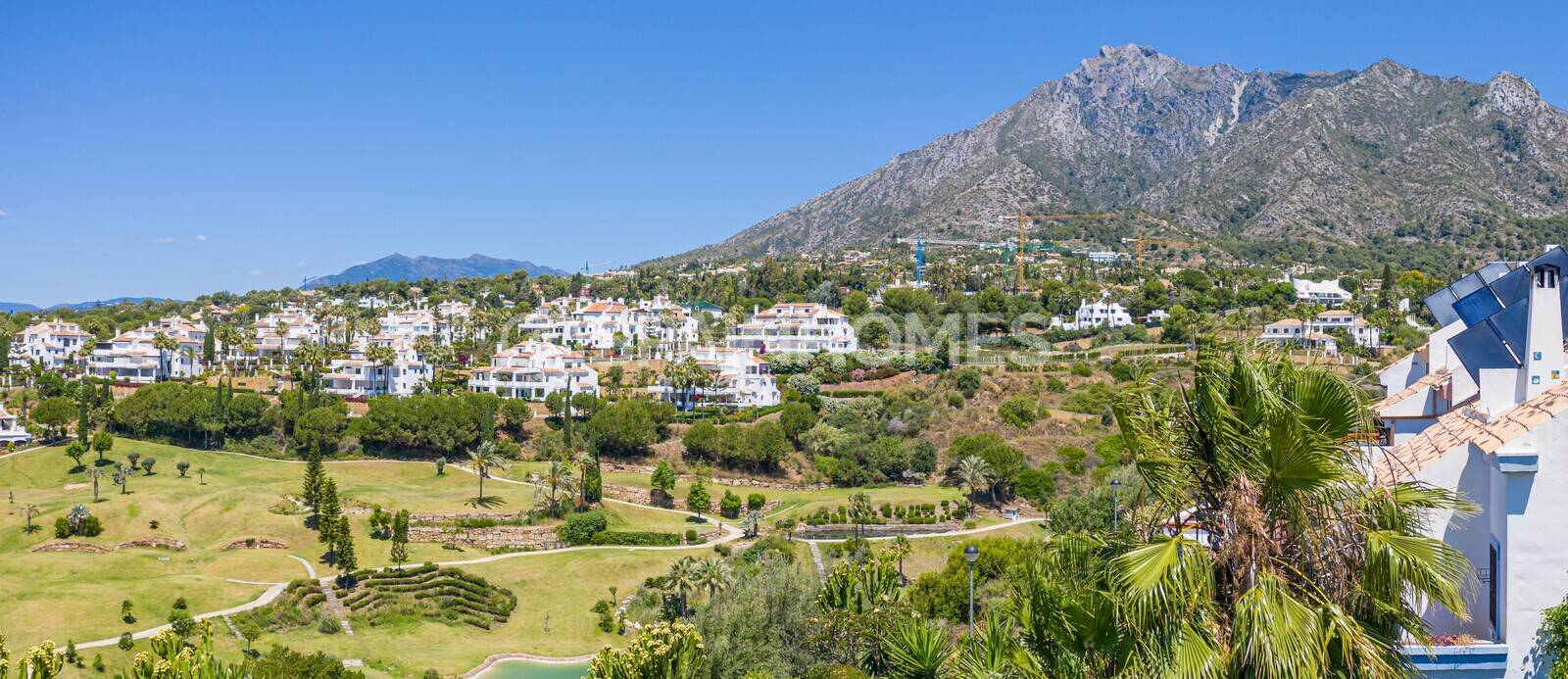 Villa a Marbella, Malaga, Spagna 4 camere da letto, 250 mq. N° 121323