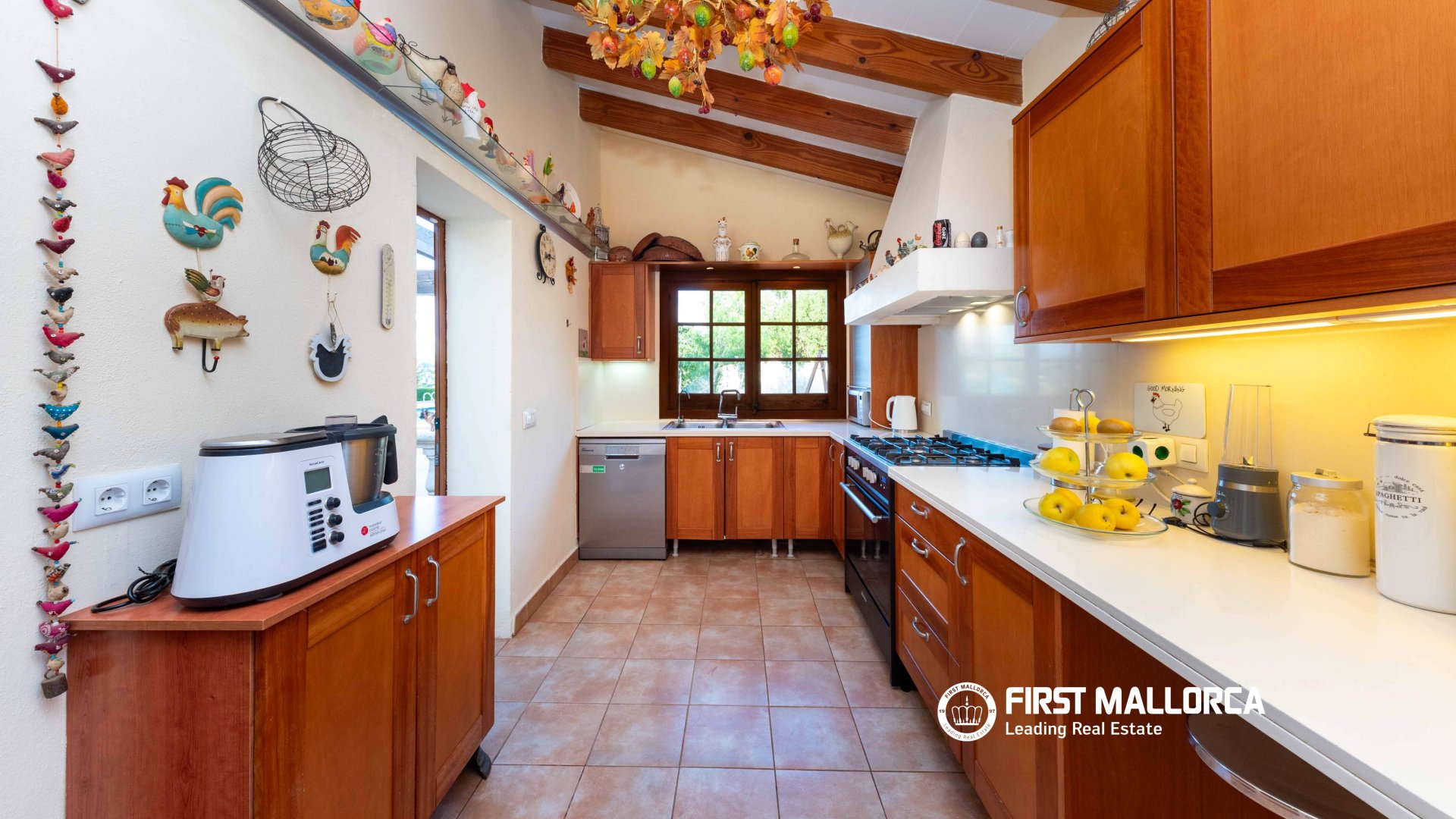 Finca i Establiments, Mallorca, Spanien 4 sovrum, 300 kvm. Nr. 128123