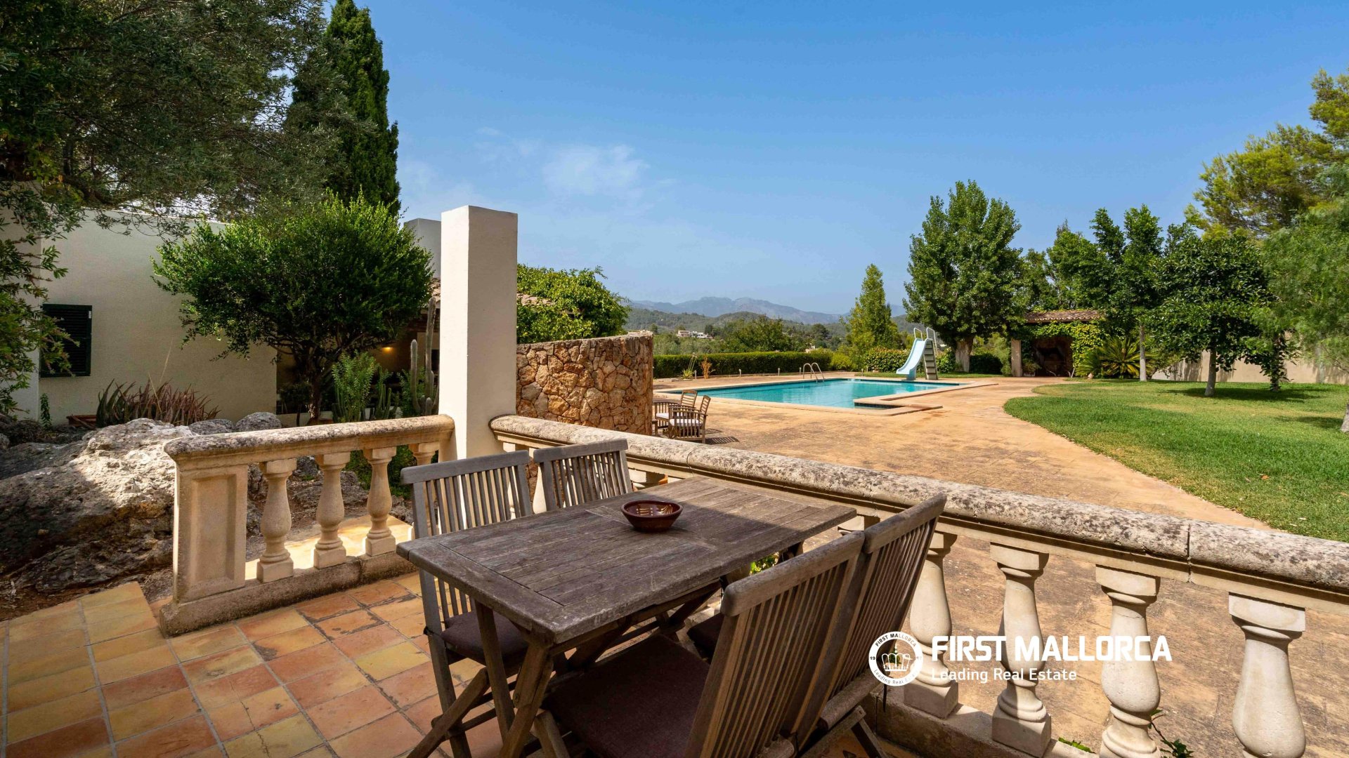Finca i Establiments, Mallorca, Spanien 4 sovrum, 300 kvm. Nr. 128123