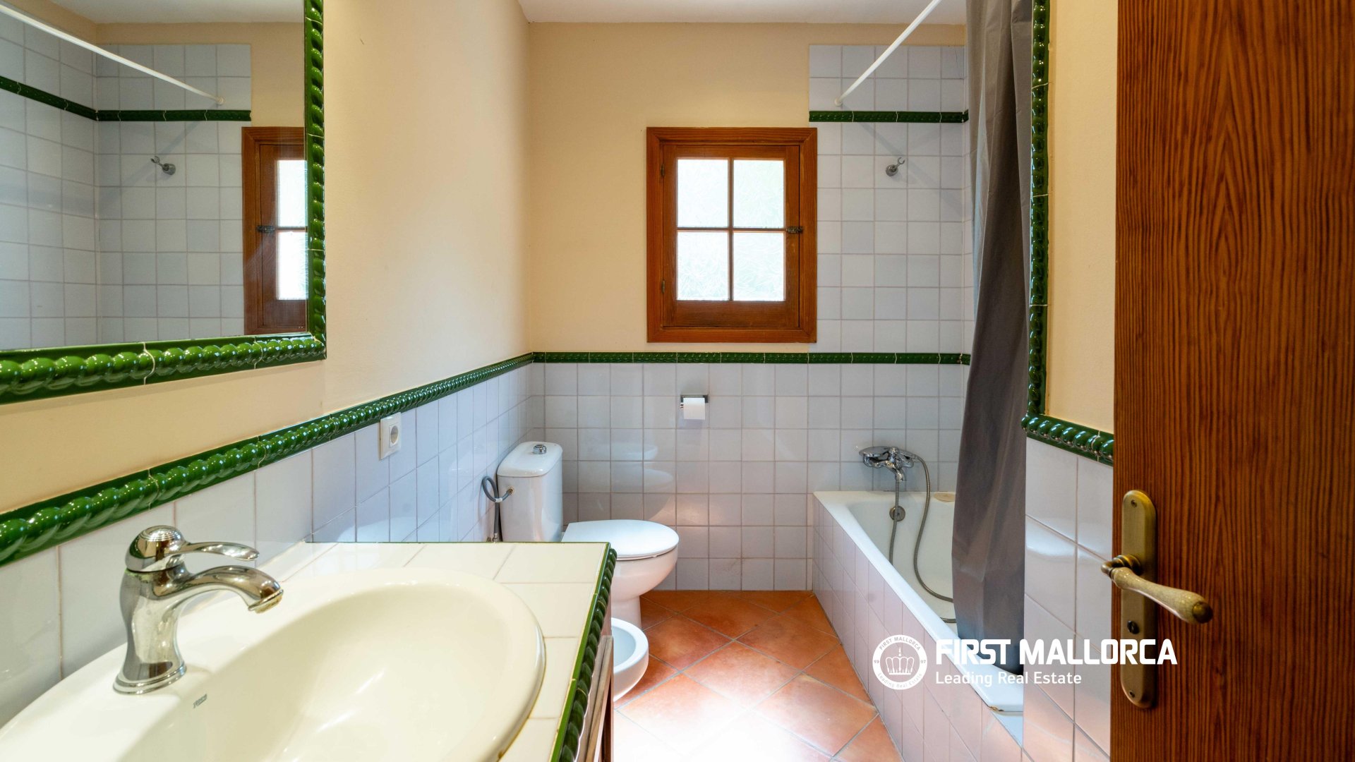 Finca i Establiments, Mallorca, Spanien 4 sovrum, 300 kvm. Nr. 128123