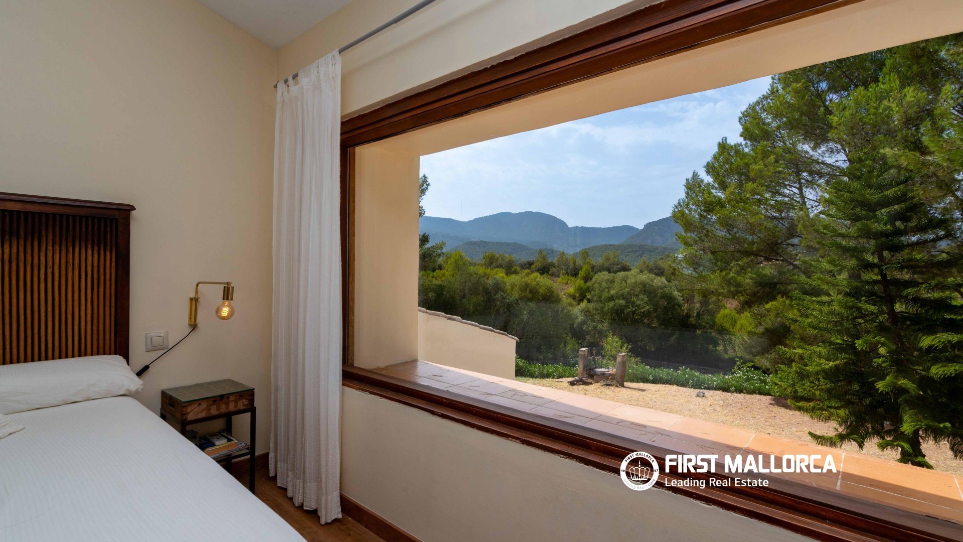 Finca i Establiments, Mallorca, Spanien 4 sovrum, 300 kvm. Nr. 128123