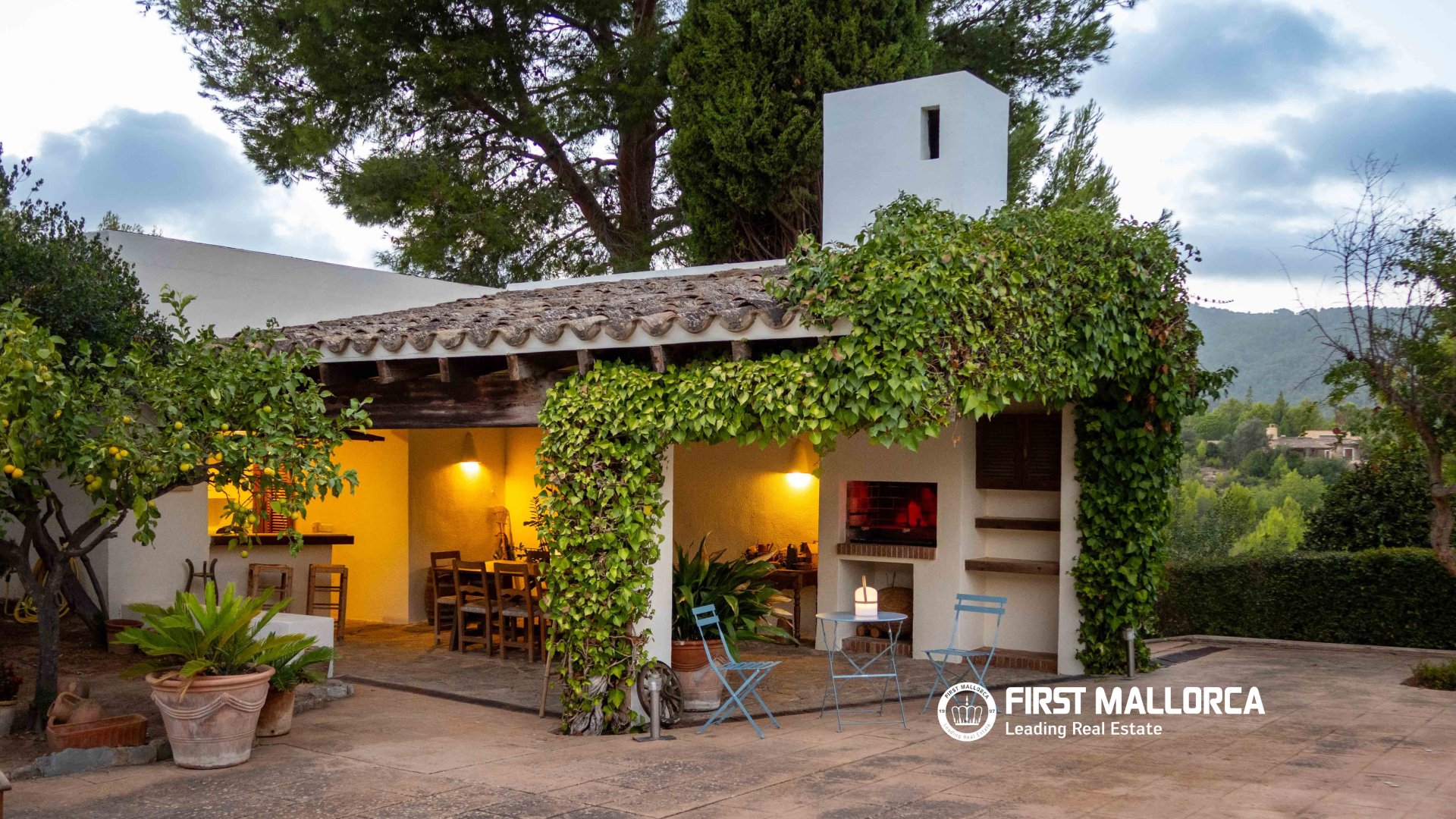 Finca i Establiments, Mallorca, Spanien 4 sovrum, 300 kvm. Nr. 128123