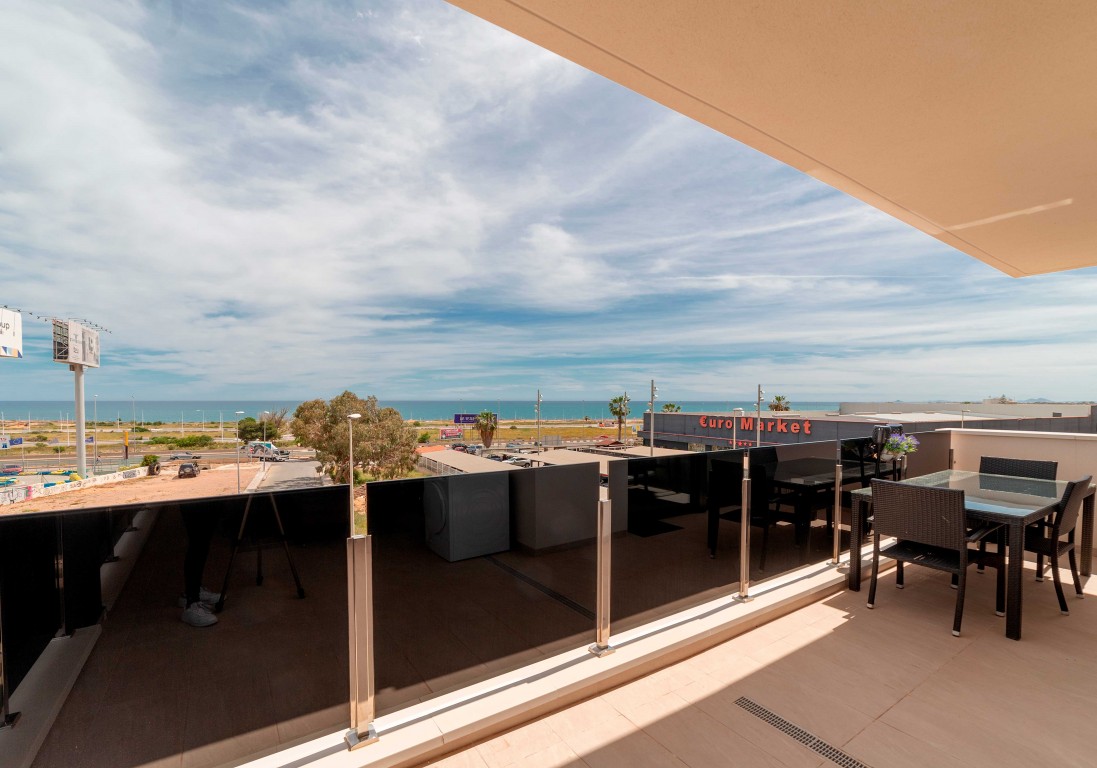 Apartment à Playa Flamenca II, Alicante, Espagne 3 chambres, 99 m2 No. 124996