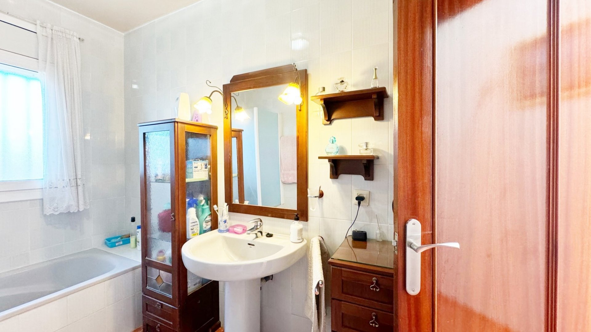 Hus i Lloret de Mar, Girona, Spanien 5 sovrum, 265 kvm. Nr. 130347