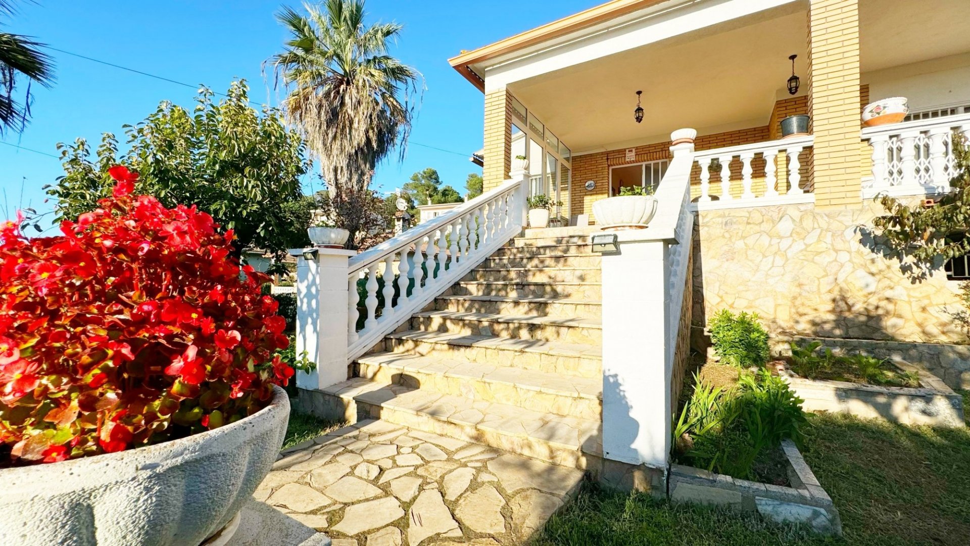 Hus i Lloret de Mar, Girona, Spanien 5 sovrum, 265 kvm. Nr. 130347