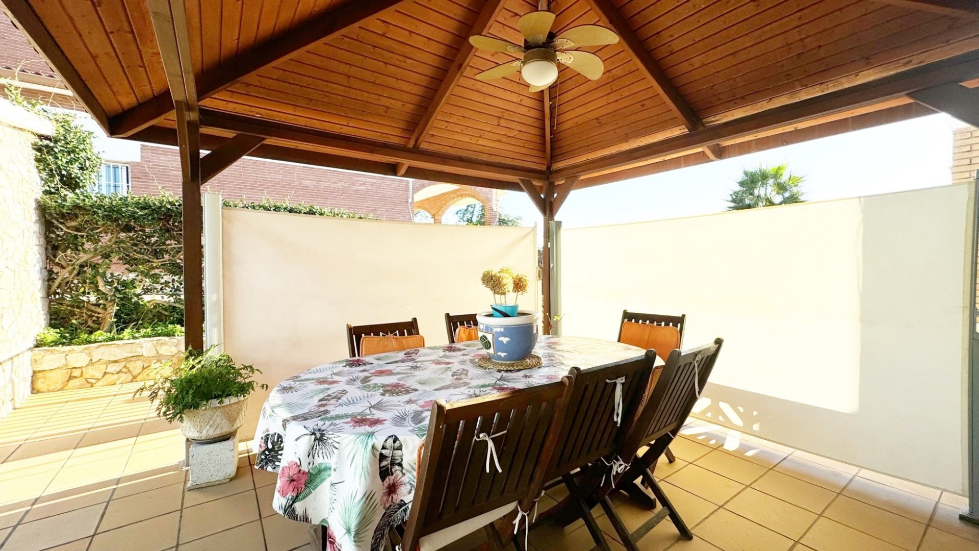 Hus i Lloret de Mar, Girona, Spanien 5 sovrum, 265 kvm. Nr. 130347