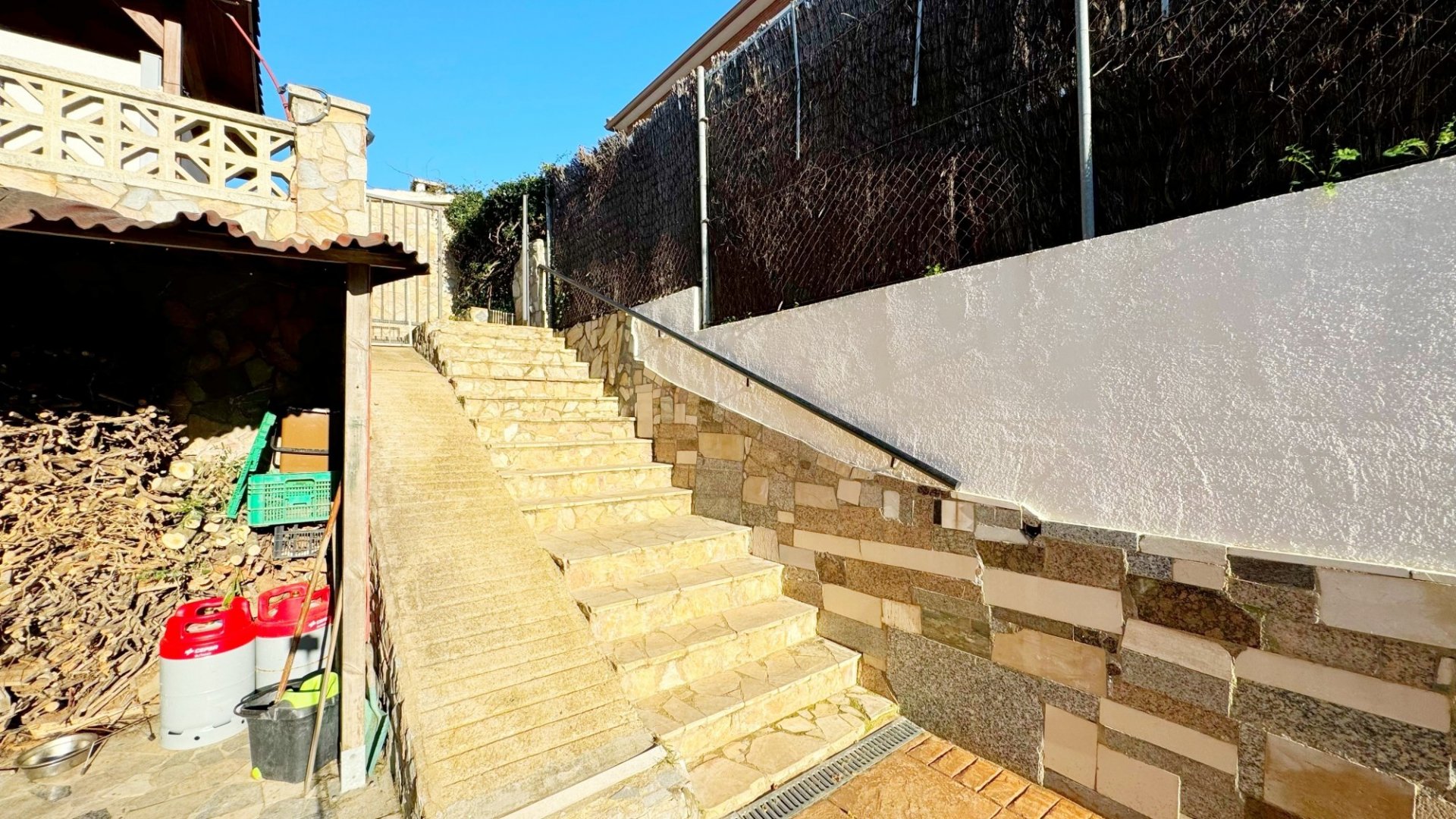Hus i Lloret de Mar, Girona, Spanien 5 sovrum, 265 kvm. Nr. 130347
