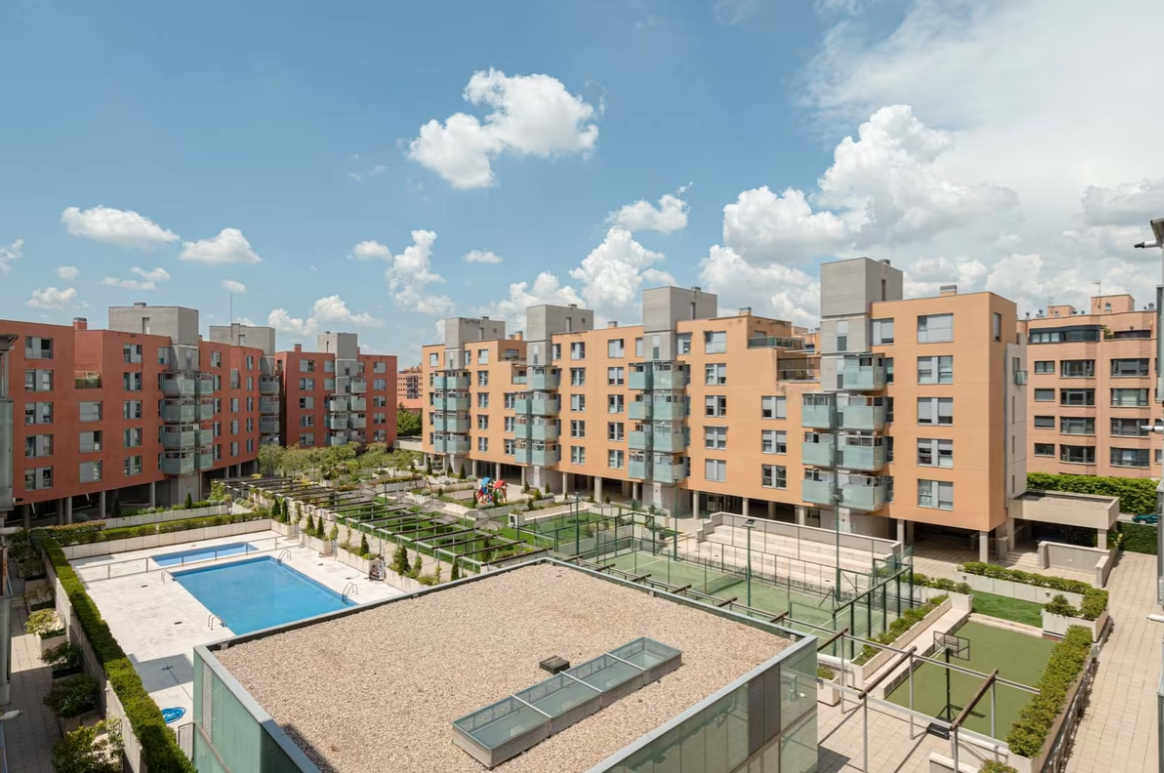 Apartamento en Madrid, Almería, España 4 dormitorios, 153 m2 No. 130351