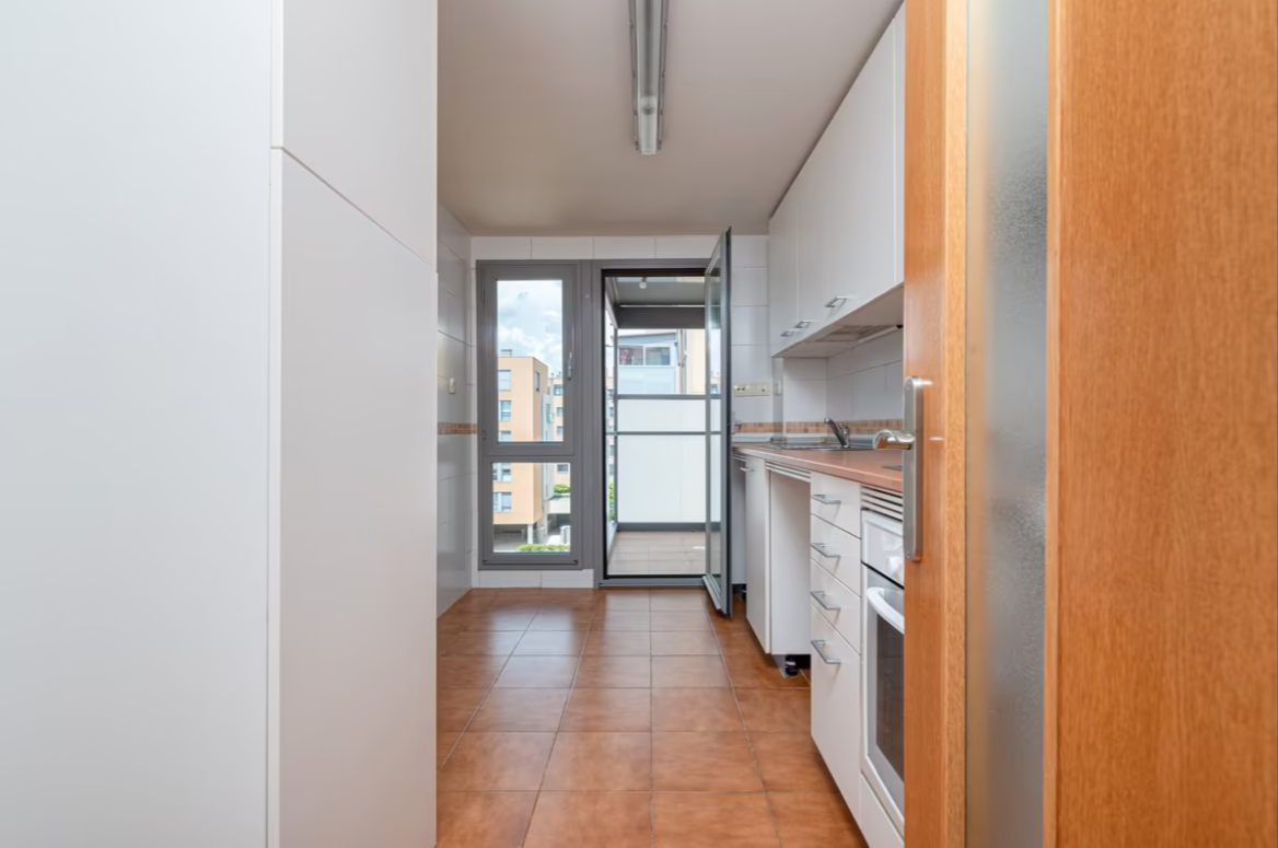 Apartamento en Madrid, Almería, España 4 dormitorios, 153 m2 No. 130351
