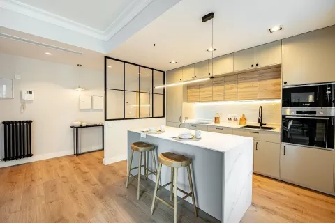 Huoneisto Madrid, Almeria, Espanja 3 makuuhuonetta, 139 m2 No. 130350