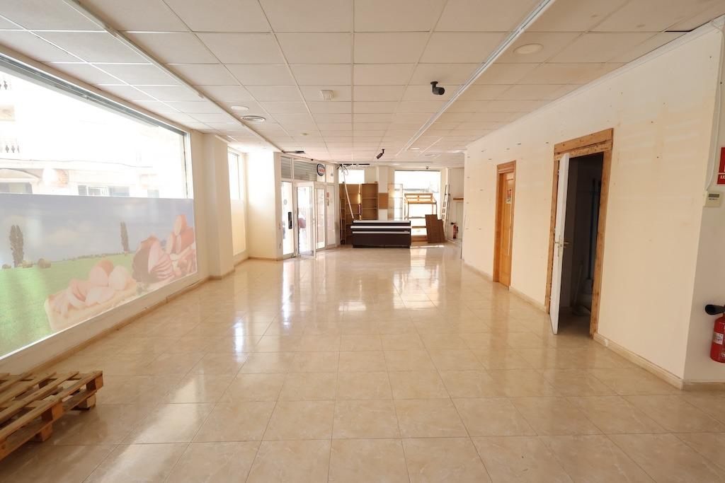 Komerciāls īpašums Torrevieja, Alicante, Spānijā 452 m2 Nr. 128907