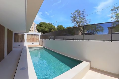 Apartamento en Palma de Mallorca, Mallorca, España 2 dormitorios, 74 m2 No. 128074