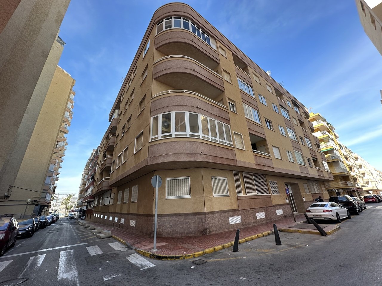 Квартира в Торревьеха, Аликанте, Испания 2 спальни, 82м2 №124882