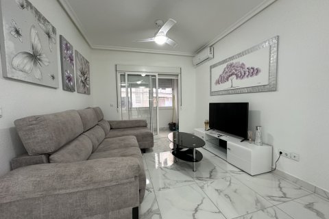 Huoneisto Torrevieja, Alicante, Espanja 2 makuuhuonetta, 82 m2 No. 124882