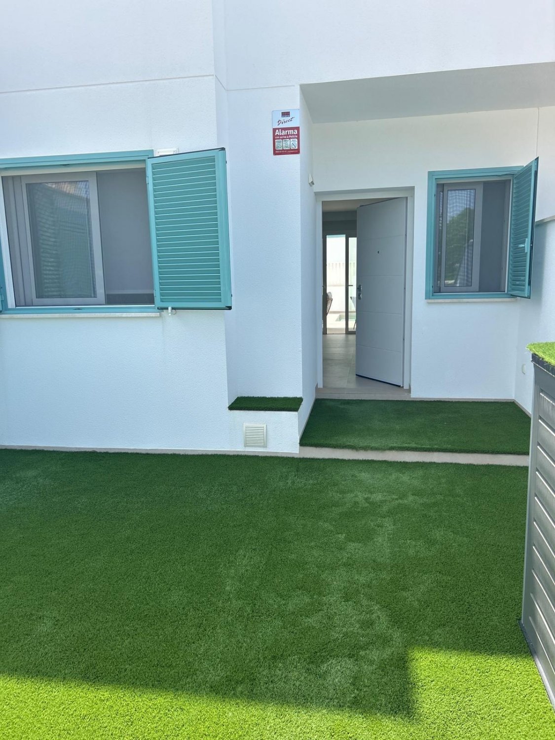 Bungalow in Pilar de la Horadada, Alicante, Spain 3 bedrooms, 90 sq.m. No. 125285