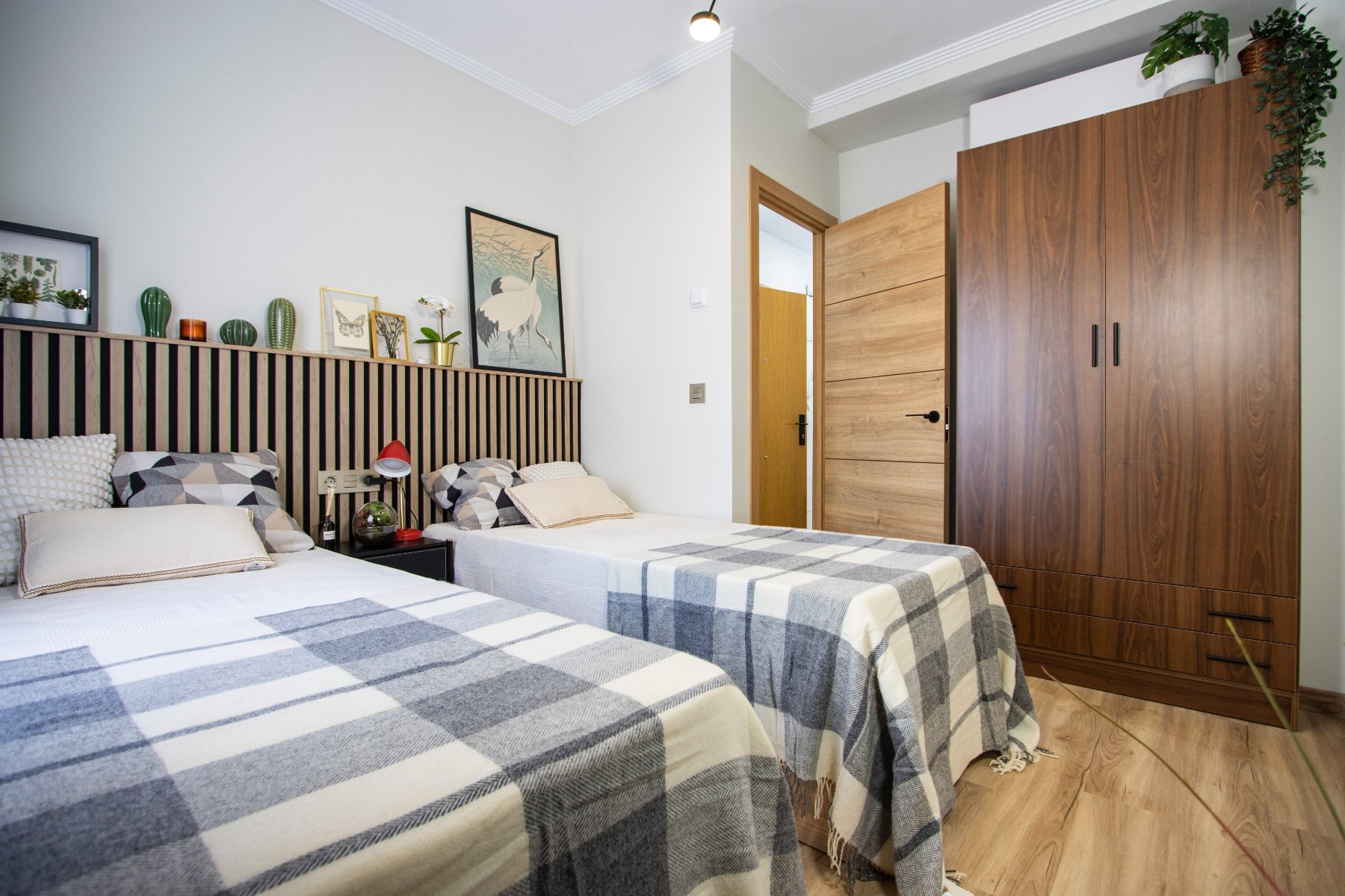 Apartment in Torrevieja, Alicante, Spain 2 bedrooms, 79 sq.m. No. 124906